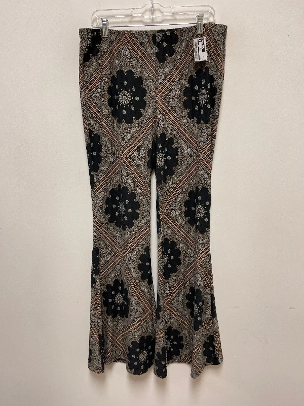 Pants Wide Leg By Forever 21 In Paisley Print, Size: 20