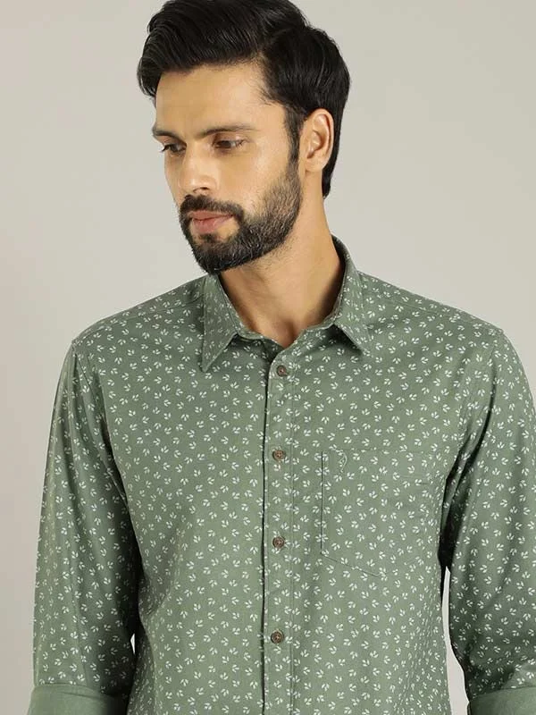 Men Printed Full Sleeve Cotton Shirt